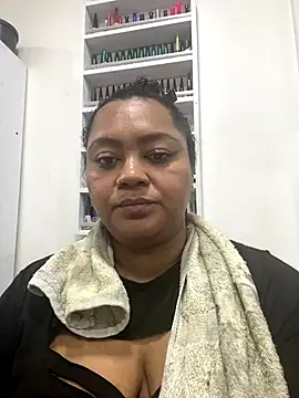 yanza2002 online show from 2, 12, 2025