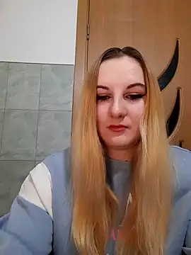 Claraxd8 online show from 12, 2, 2025