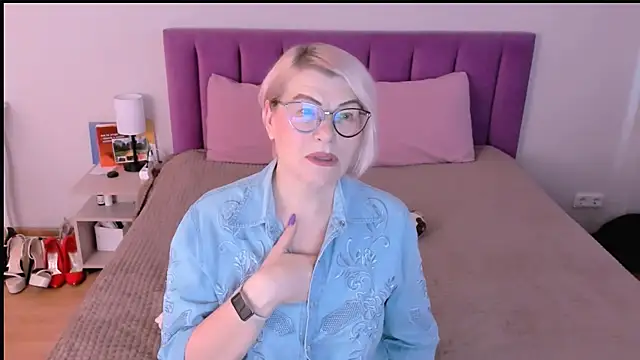 sabrinamacmarren online show from 27, 11, 2025