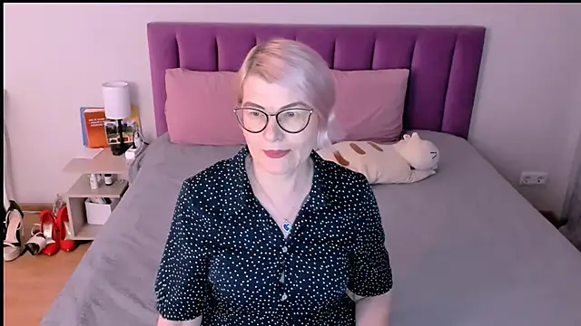 sabrinamacmarren online show from 30, 11, 2025