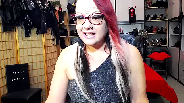 LindaDaemonX online show from 2, 4, 2026