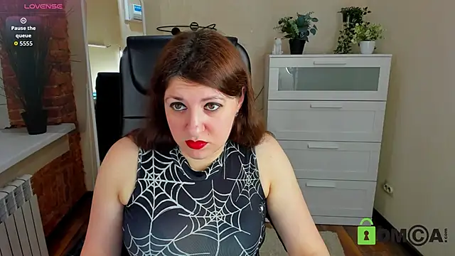 Black Black Rose online show from 12, 11, 2025