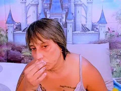 Snapshot of indianroxy chatting on 2, 10, 2025 indianroxy online show from 2, 10, 2025