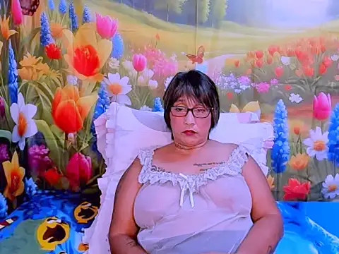 Snapshot of indianroxy chatting on 8, 10, 2025 indianroxy online show from 8, 10, 2025