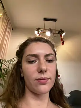 Snapshot of MariiD chatting on 20, 12, 2024 MariiD online show from 20, 12, 2024