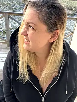 Snapshot of Anna_Alexa chatting on 27, 2, 2025 Anna Alexa online show from 27, 2, 2025