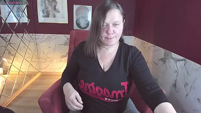 KellyPerfection online show from 15, 11, 2025