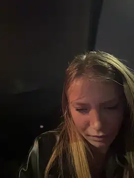 AnastasiaAniess online show from 15, 11, 2025