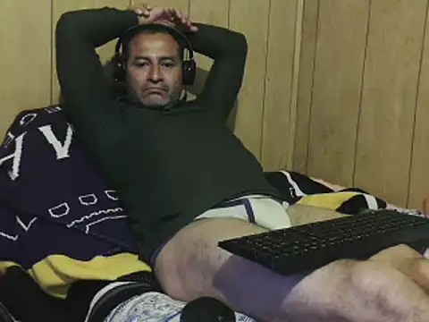 Snapshot of dantehot2020 chatting on 6, 12, 2024 dantehot2020 online show from 6, 12, 2024