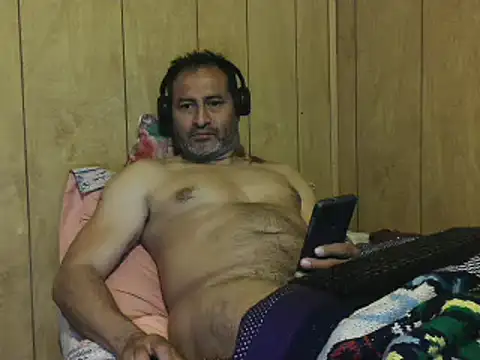 Snapshot of dantehot2020 chatting on 4, 1, 2025 dantehot2020 online show from 4, 1, 2025