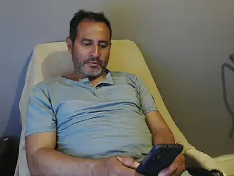 Snapshot of dantehot2020 chatting on 4, 1, 2025 dantehot2020 online show from 4, 1, 2025