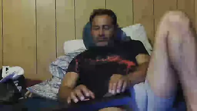 Snapshot of dantehot2020 chatting on 1, 10, 2025 dantehot2020 online show from 1, 10, 2025