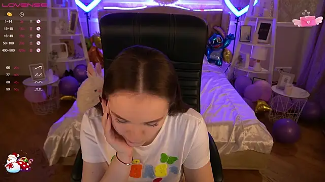 FoxyShy online show from 25, 1, 2025