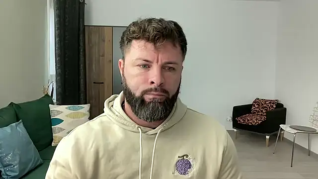 Snapshot of AlphaSparks chatting on 8, 1, 2025 AlphaSparks online show from 8, 1, 2025