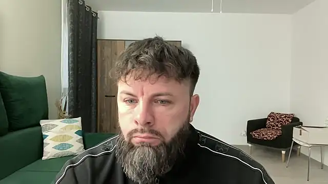 Snapshot of AlphaSparks chatting on 28, 2, 2025 AlphaSparks online show from 28, 2, 2025