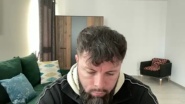 Snapshot of AlphaSparks chatting on 6, 3, 2025 AlphaSparks online show from 6, 3, 2025