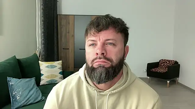 Snapshot of AlphaSparks chatting on 10, 3, 2025 AlphaSparks online show from 10, 3, 2025