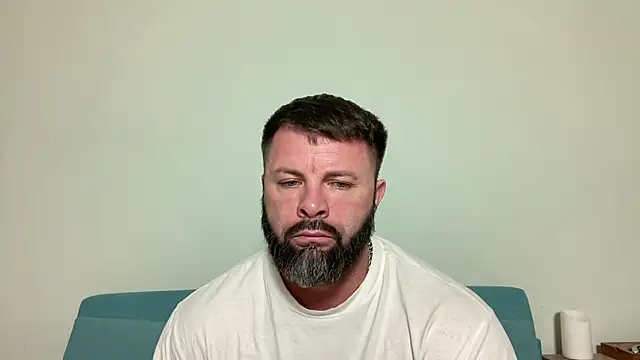 Snapshot of AlphaSparks chatting on 11, 9, 2025 AlphaSparks online show from 11, 9, 2025