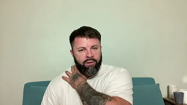 Snapshot of AlphaSparks chatting on 12, 9, 2025 AlphaSparks online show from 12, 9, 2025