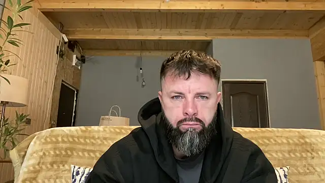 Snapshot of AlphaSparks chatting on 4, 11, 2025 AlphaSparks online show from 4, 11, 2025