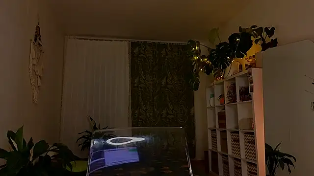 lana sky online show from 24, 2, 2025