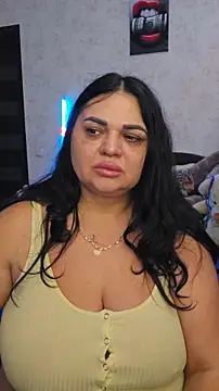 Snapshot of littleRikka chatting on 2, 2, 2026 littleRikka online show from 2, 2, 2026