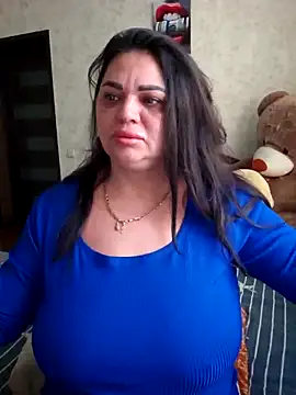 littleRikka online show from 5, 4, 2026