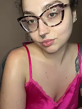 Snapshot of ladyturtle chatting on 13, 6, 2026 ladyturtle online show from 13, 6, 2026