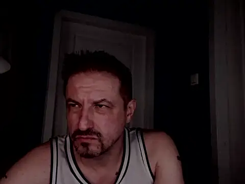 Snapshot of MisterFaithRO chatting on 26, 4, 2026 MisterFaithRO online show from 26, 4, 2026
