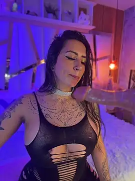 Snapshot of Tattooed_spittingdoll chatting on 20, 5, 2026 Tattooed spittingdoll online show from 20, 5, 2026