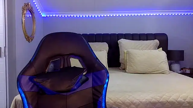 BOOTYBANGER24xx online show from 11, 11, 2025