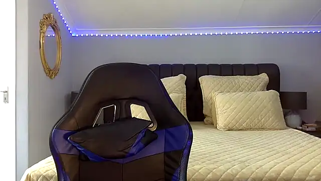 BOOTYBANGER24xx online show from 14, 11, 2025