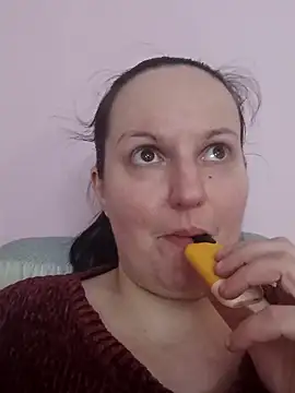 Snapshot of BustyLadyAlma chatting on 19, 4, 2026 BustyLadyAlma online show from 19, 4, 2026