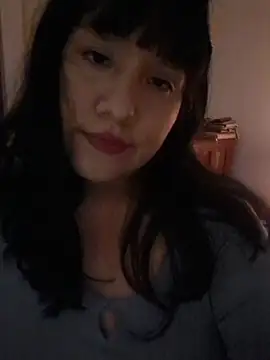 Snapshot of Kalani_Engel chatting on 4, 3, 2026 Kalani Engel online show from 4, 3, 2026