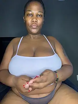 Snapshot of Sexycandyxxx chatting on 8, 4, 2026 Sexycandyxxx online show from 8, 4, 2026