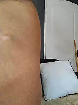 SWEETDOLLY29XX online show from 19, 7, 2026