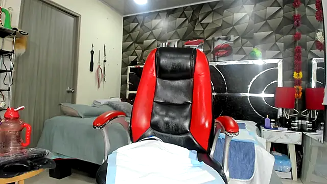 alexa fiore01 online show from 17, 4, 2026