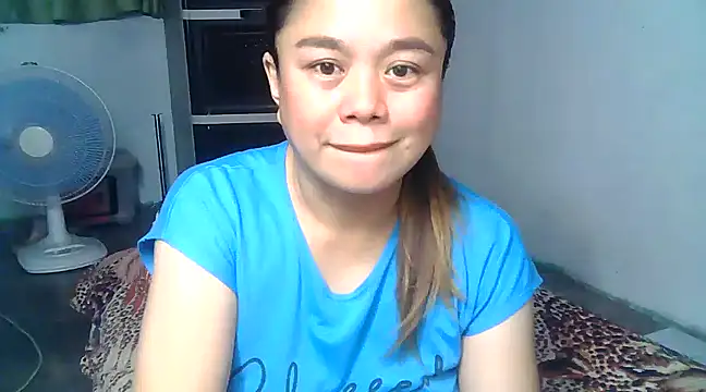 Snapshot of Kariebabe chatting on 12, 1, 2025 Kariebabe online show from 12, 1, 2025