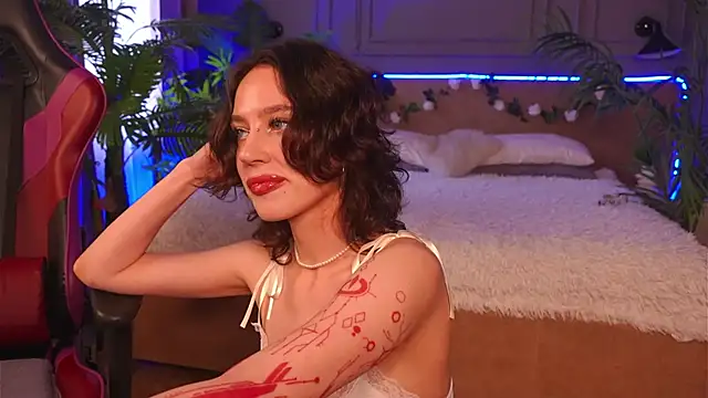 Devilinee online show from 18, 9, 2025