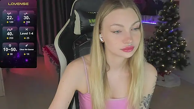 Snapshot of BiMolly chatting on 26, 1, 2025 BiMolly online show from 26, 1, 2025