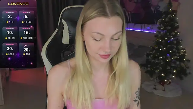 Snapshot of BiMolly chatting on 27, 1, 2025 BiMolly online show from 27, 1, 2025