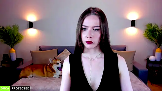 TheWoman   online show from 15, 4, 2026