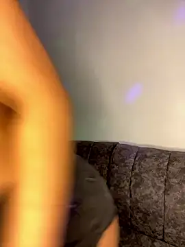 Shantal Lovee online show from 8, 1, 2026