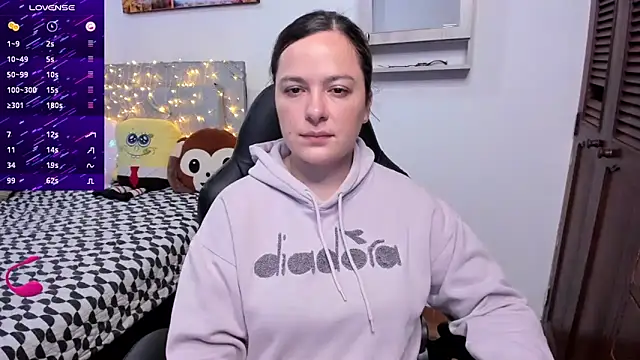 angelaagomez online show from 16, 10, 2025