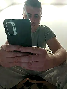 MrNoBoDy000 online show from 6, 4, 2026