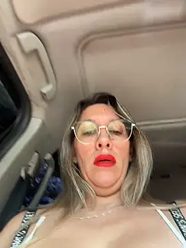 Gatitacarlita online show from 4, 4, 2026