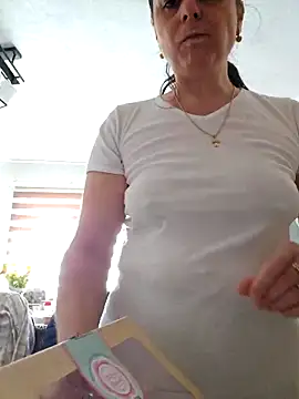 IsabelleCraft online show from 12, 3, 2026