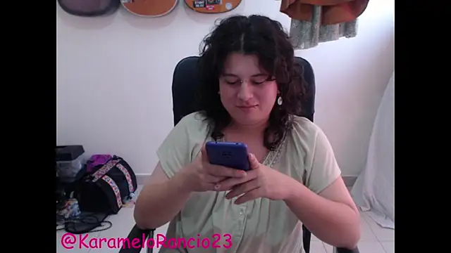 Smoke trip Alicia online show from 23, 2, 2025