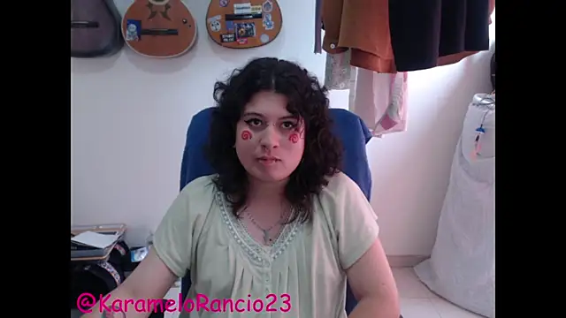 Smoke trip Alicia online show from 6, 3, 2025