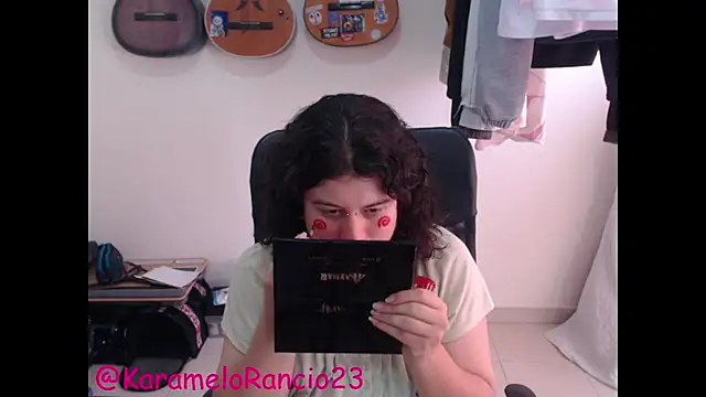 Smoke trip Alicia online show from 7, 3, 2025